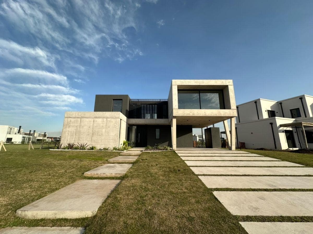 Casa Lote 893m² La Calesa Pilará Vista a la laguna. Se aceptan Bienes en Parte de Pago/ Financiación, foto 1 de 41